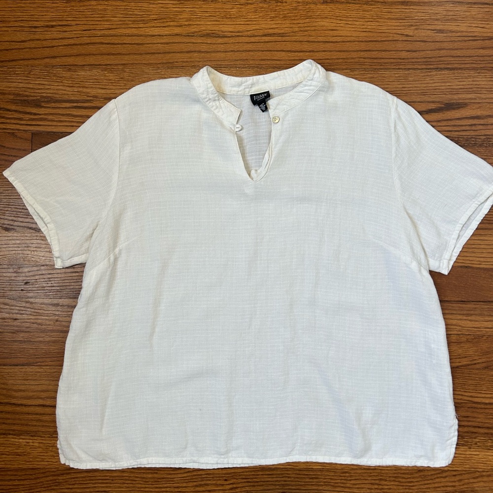 Eileen fisher white short sleeve shirt, 2X, light weight